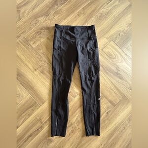 Lululemon yoga pants with pockets